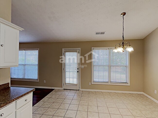 Building Photo - 3262 Millhollow Ter