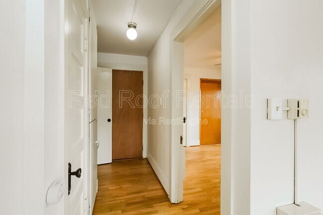 Foto del edificio - 1301-1311-1311 6th Ave