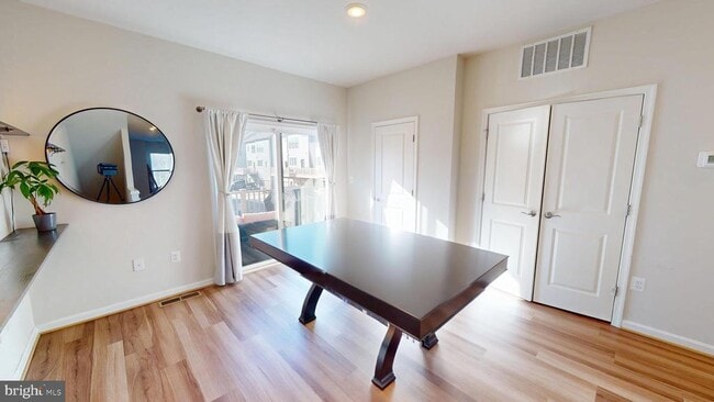 Foto del edificio - 3485 Cormorant Dr