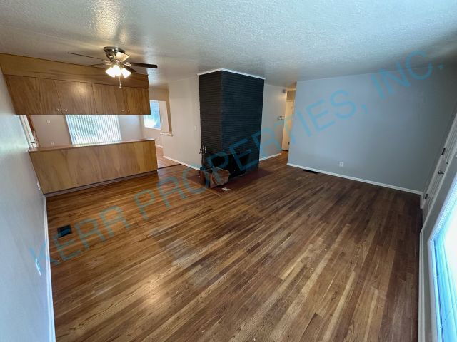 Photo - 12407 NE Knott St House