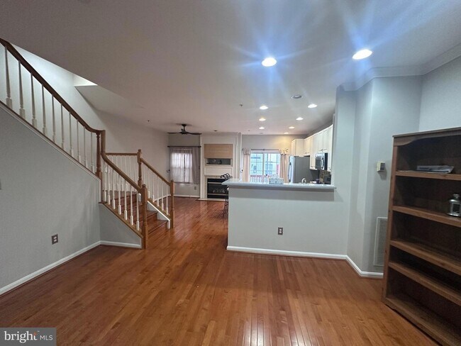 Photo - 6493 Powatan Knoll Ct Townhome