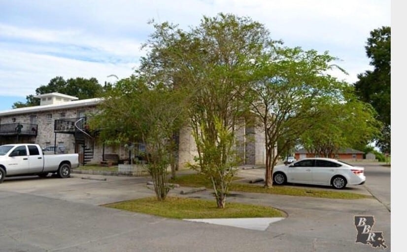 Primary Photo - 1200 Louise St