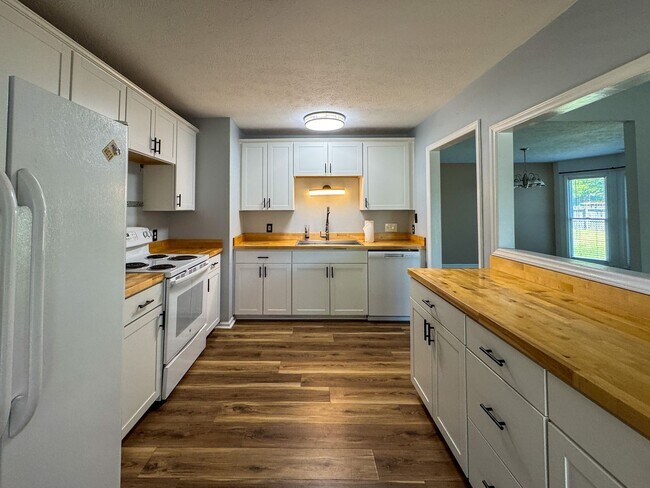 Foto del edificio - 5334 Tory Hill Rd