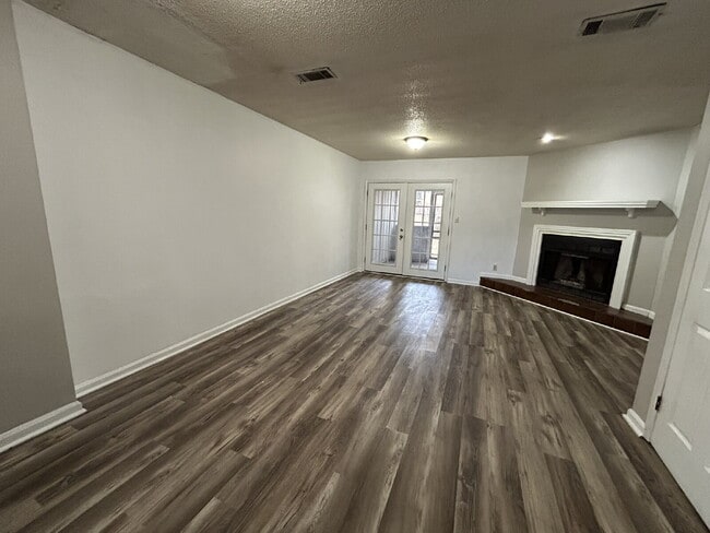 Foto del edificio - Townhouse For Rent