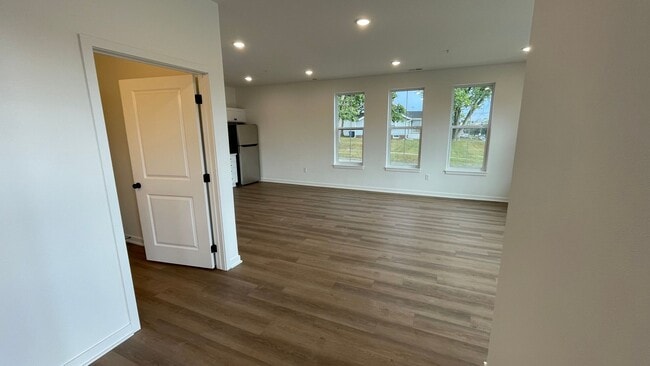Foto del interior - Forest Ave - Luxury Off-Campus Housing!
