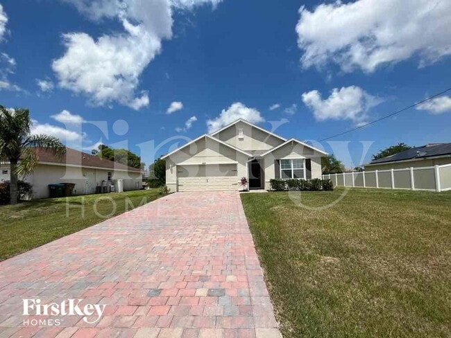 Building Photo - 2820 NW 21st Ave