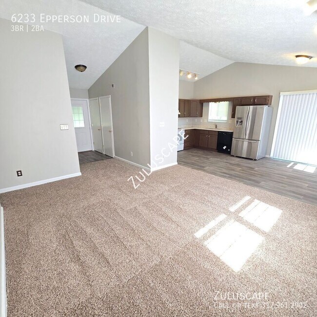 Building Photo - Updated home in Decatur Township