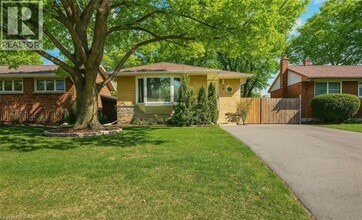 Building Photo - 37 Kingslea Dr