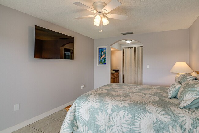 Foto del edificio - 1695 Rochelle Pkwy