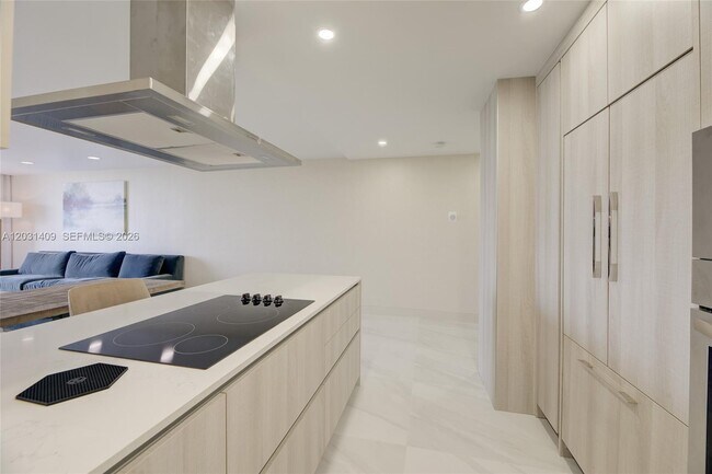 Foto del edificio - 600 Three Islands Boulevard