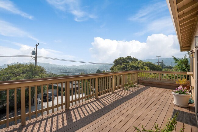 Foto del edificio - Beautiful single family home partly furnis...
