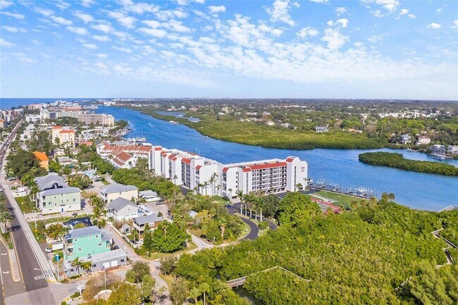 Foto del edificio - 19111 Vista Bay Dr