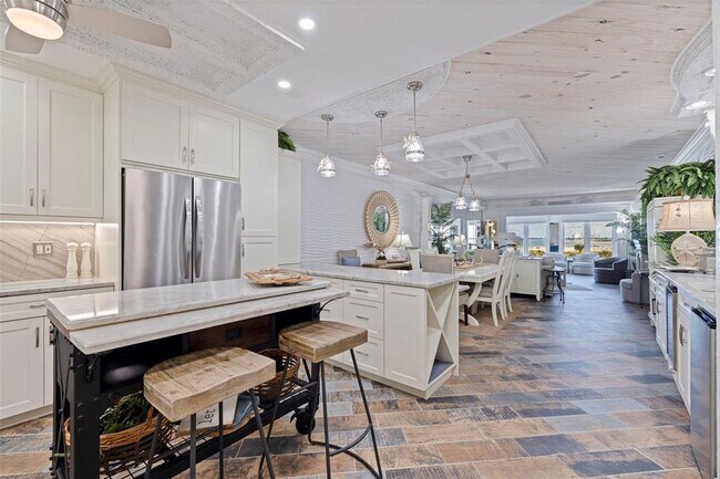 Building Photo - 4950 Gulf Blvd
