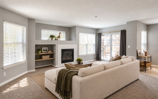 Foto del edificio - 5703 S Addison Ct