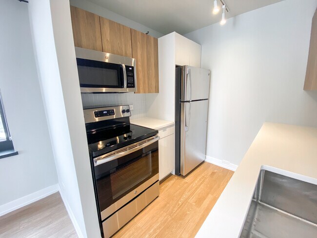 Foto del edificio - 3660 N Lake Shore Dr