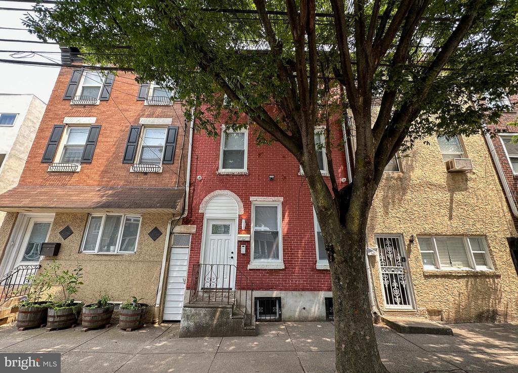 Primary Photo - 1341 N 2nd St
