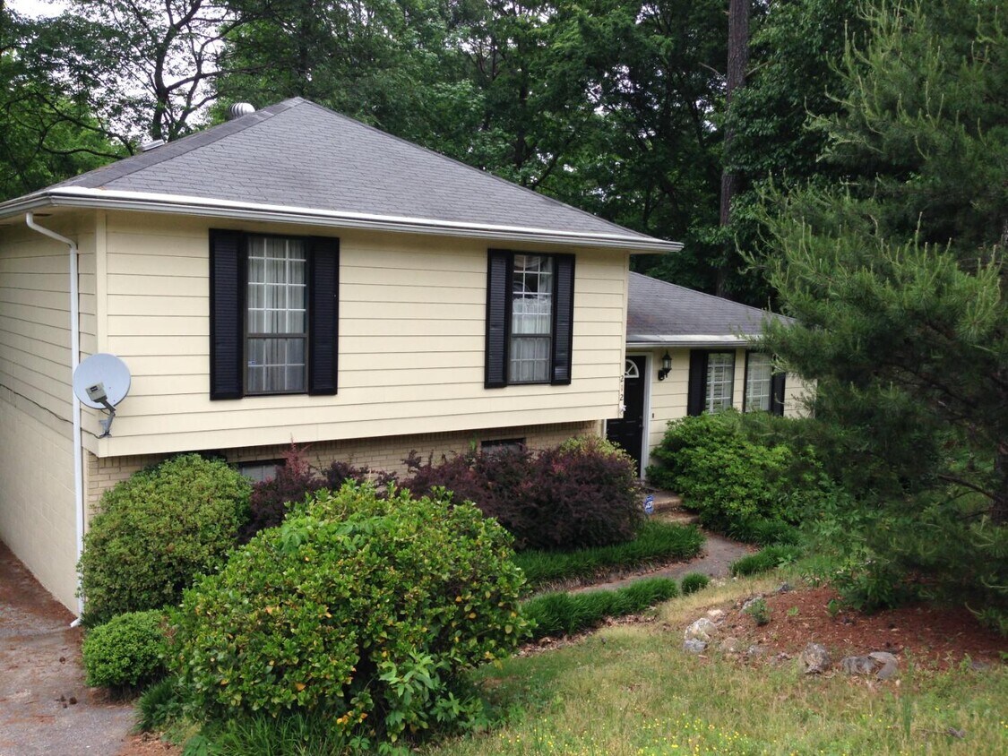 Foto principal - 212 Glenvalley Ln NW