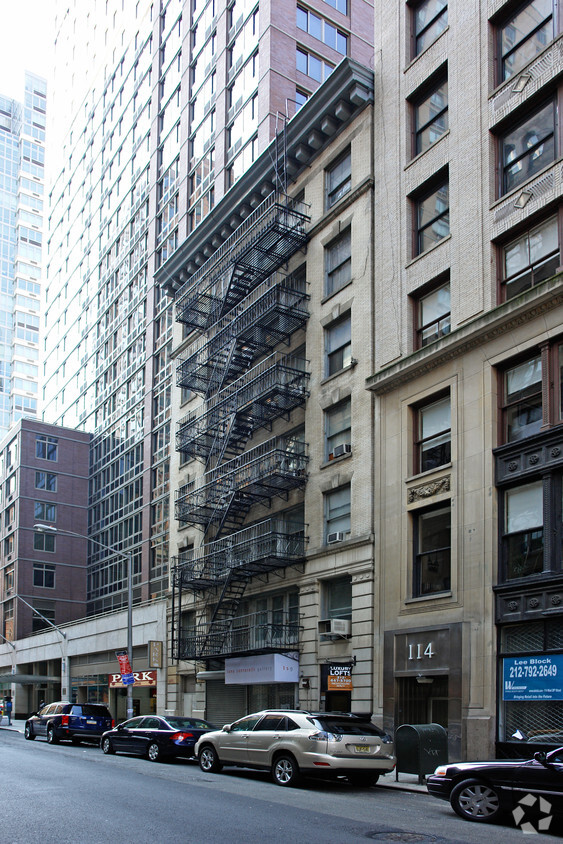 Foto del edificio - 110-112 W 26th St