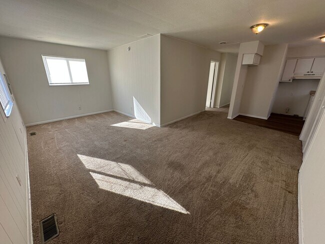 Building Photo - 4155 N Kitley Ave