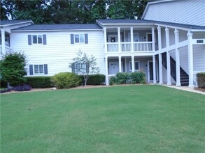 Building Photo - 63 Middleton Ct