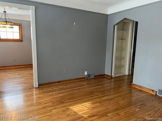 Foto del edificio - 1127 Hoffman Ave