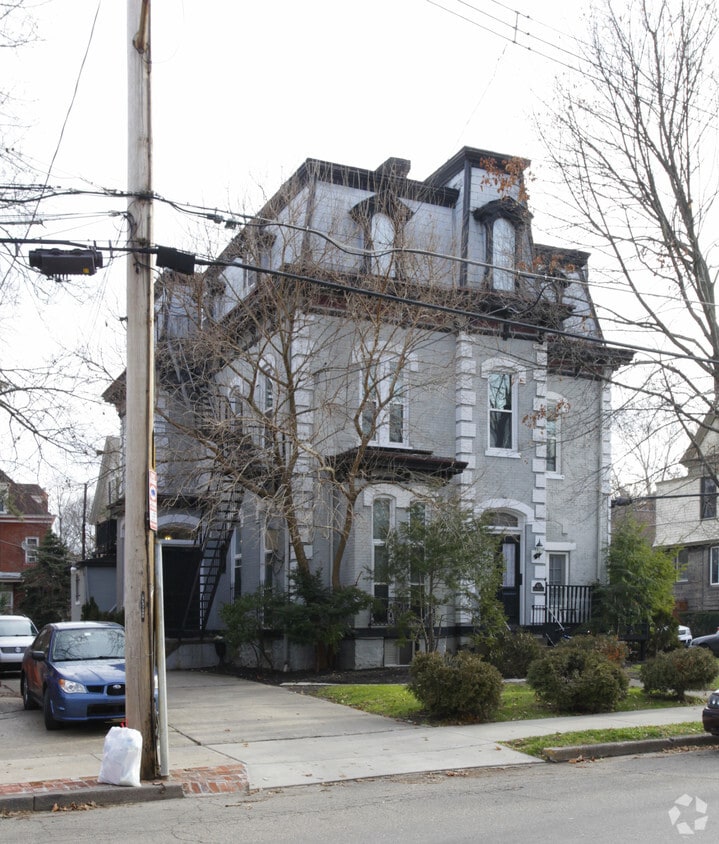 Building Photo - 421-423 S Highland Ave
