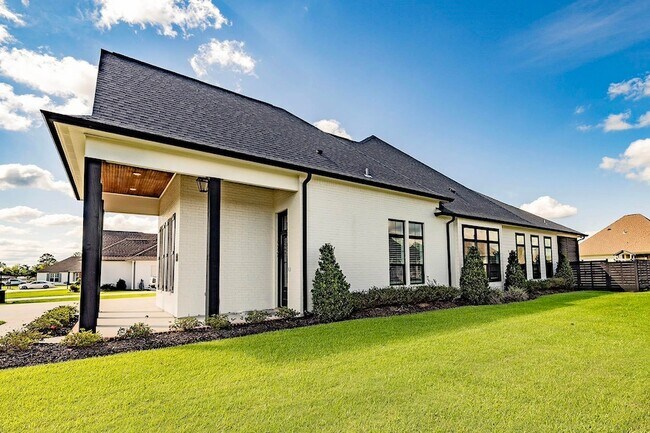 Foto del edificio - 102 Farmington Ct