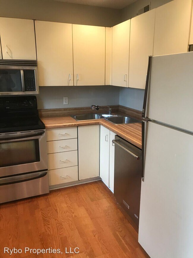 Building Photo - 2 br, 1 bath House - 1429 Oriole Place
