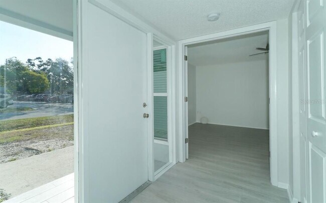 Foto del edificio - 2137 Couver Dr