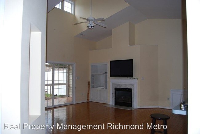 Building Photo - 6534 Glenshaw Dr