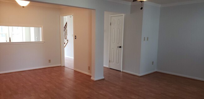 Foto del edificio - 4612 Stonebridge Ln