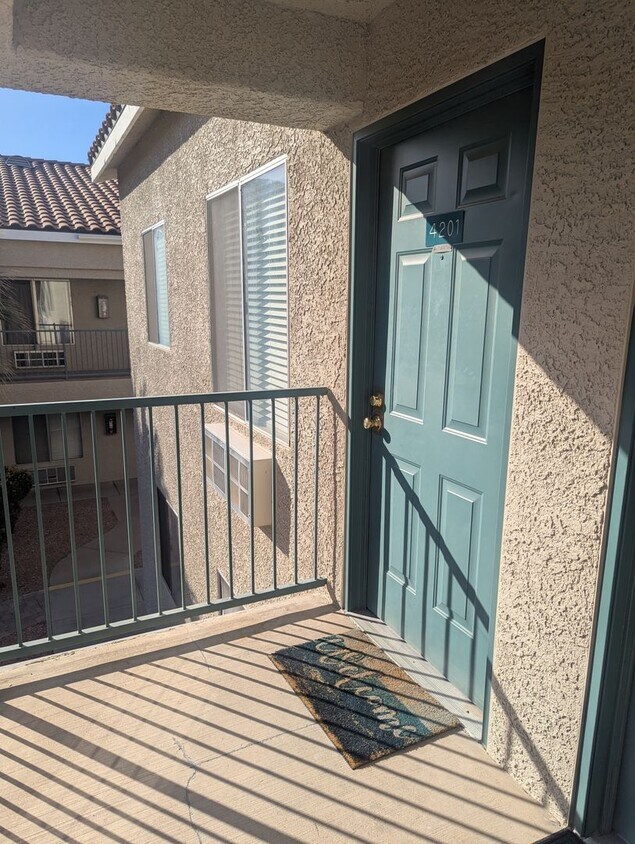 Primary Photo - One Bedroom Smokey Lane Condo!