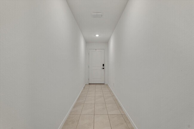 Foto del edificio - 2805 Watchpoint Rd