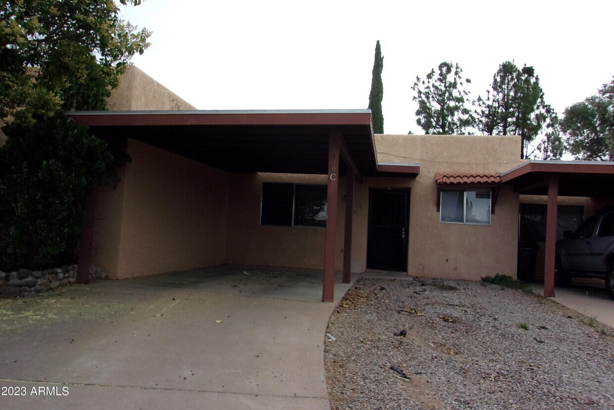 1330 Plaza Merito Unit C, Sierra Vista, AZ 85635 Room for Rent in
