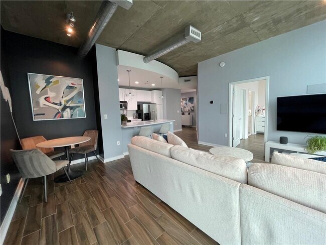 Foto del edificio - 923 Peachtree St NE