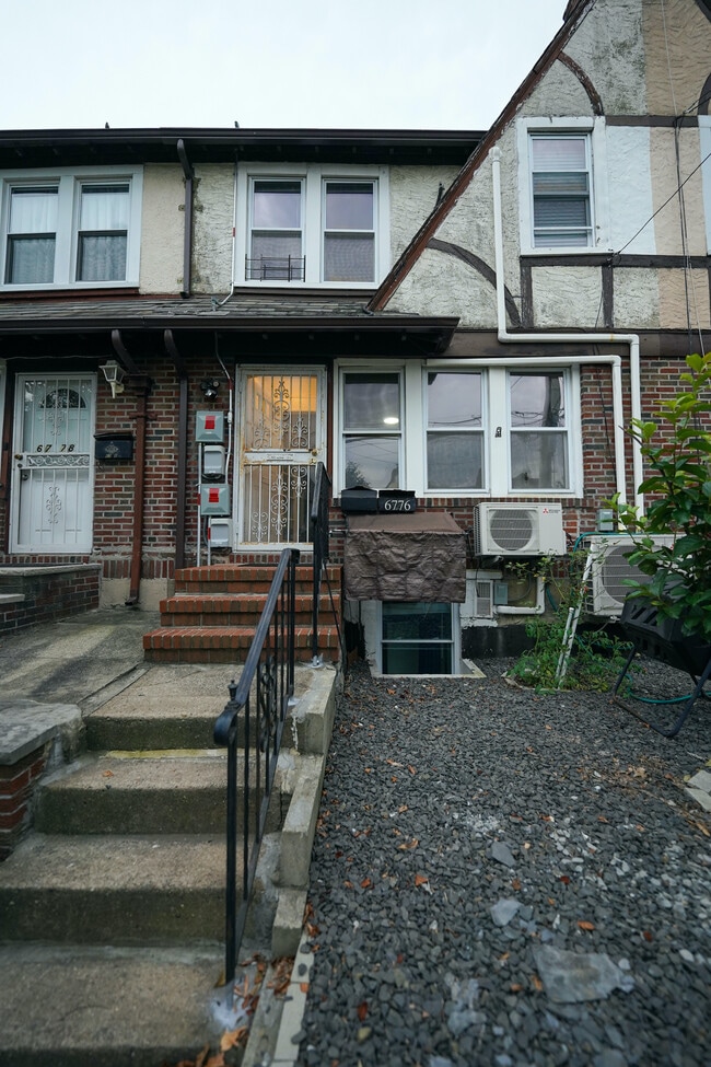 Front of the house on Dartmouth St - 6776 Dartmouth St