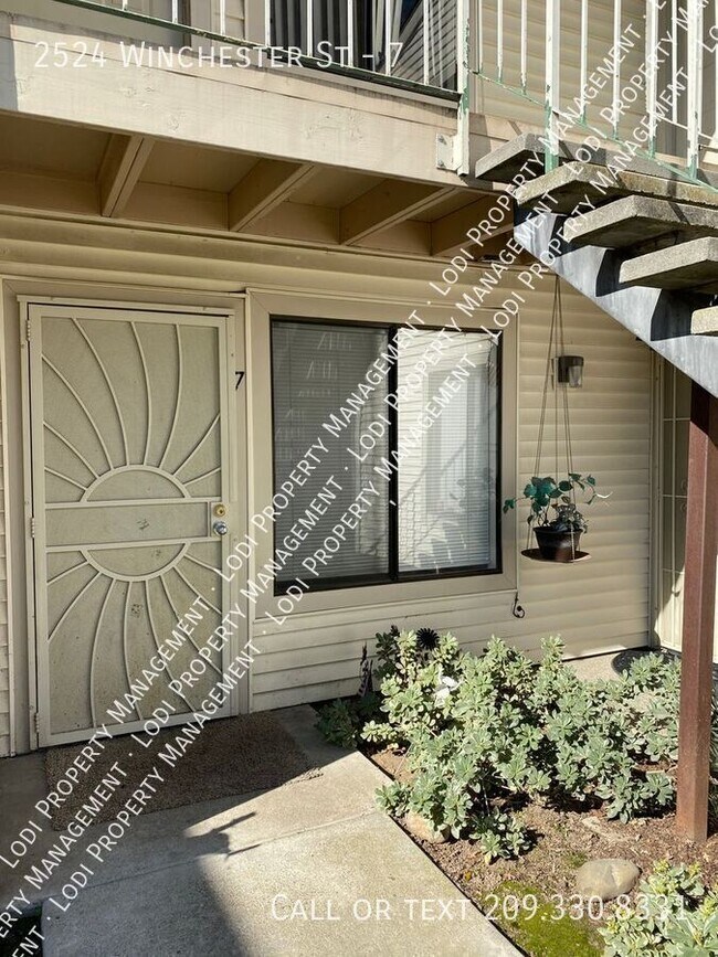 Foto del edificio - 2524 Winchester Dr