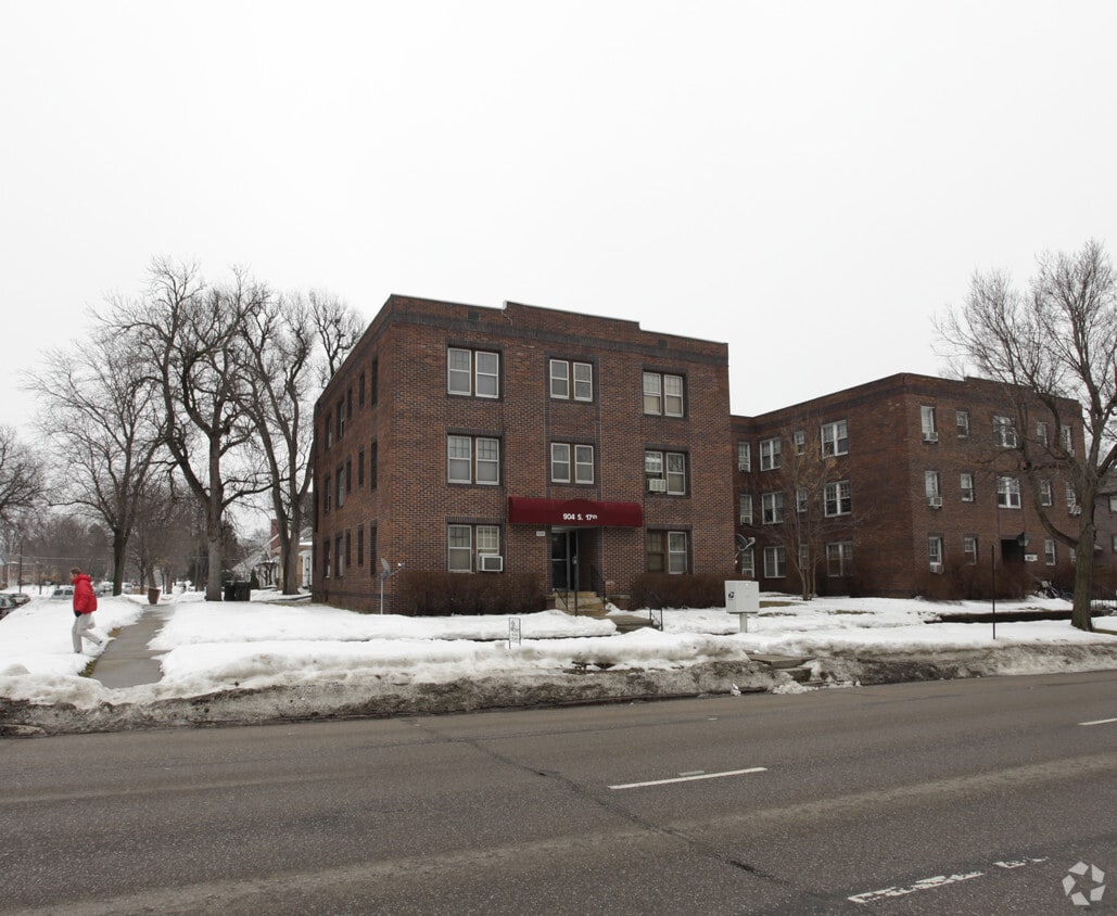 Primary Photo - 904 S 17th St