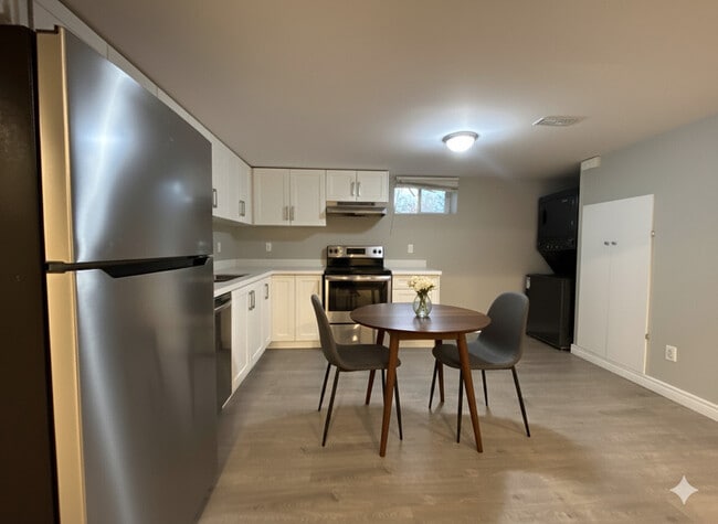 Building Photo - 381 Grey St