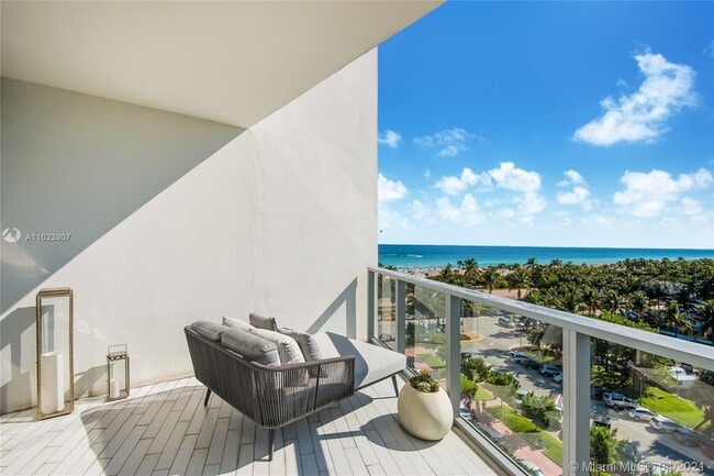 Building Photo - 2201 Collins Ave