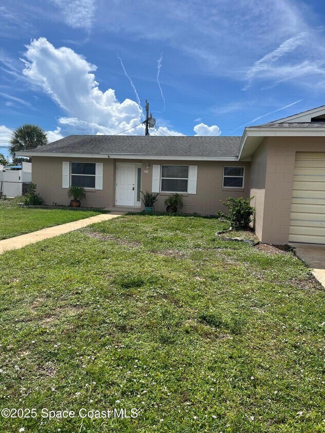 Foto principal - 1485 Eddy St
