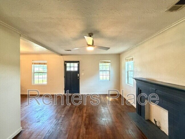 Foto del edificio - 4308 E 4th Pl