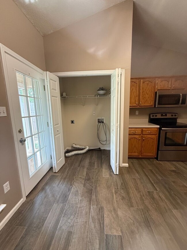 Foto del edificio - Gorgeous 3 bedroom 2 bath home in Hernando, MS