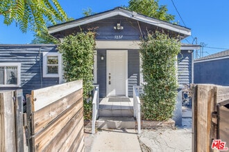 Building Photo - 1037 Blake Ave
