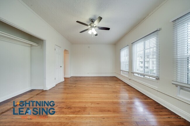 Foto del edificio - 923 S Bonnie Brae St