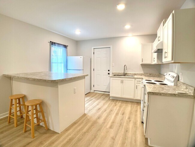 Foto del edificio - 1624 Golf Club Ln