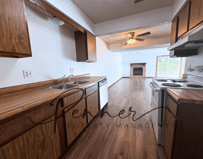 Foto del edificio - 18905 Lexington Rd