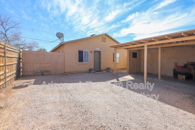 Foto del edificio - 4538 E Lester St