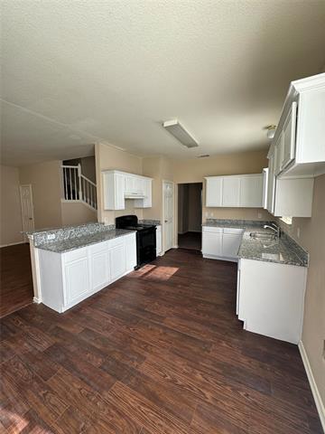 Building Photo - 821 S Parks Dr