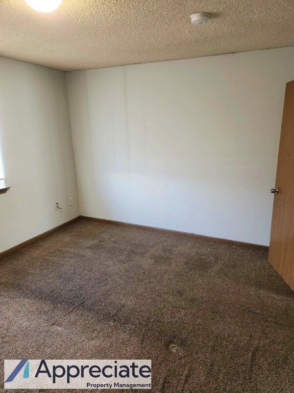 2635 Farrow Ave, Kansas City, KS 66104 Townhome Rentals in Kansas